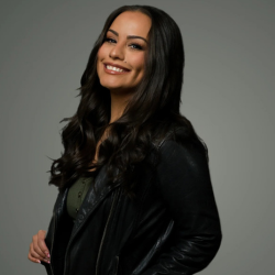 Backstage Country with Elaina